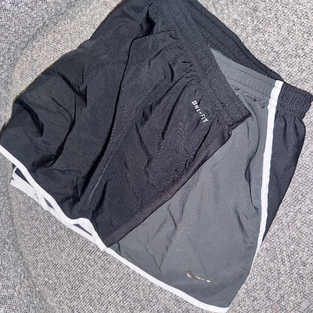 Size large Nike running shorts black and gray color block